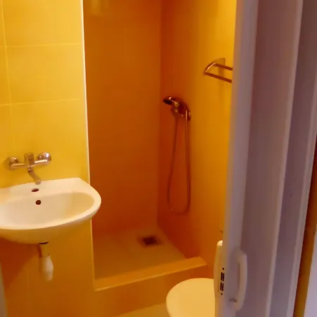 Dragan's Den Albergue Korčula