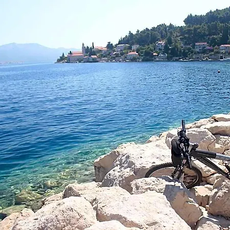 Dragan's Den Hostel Korcula Town