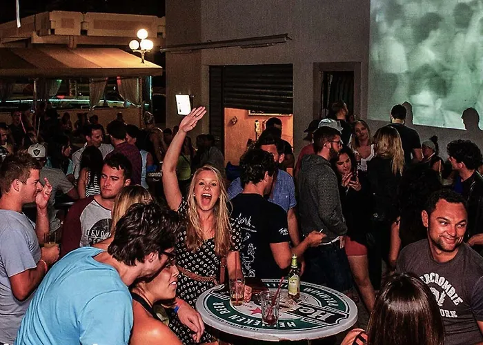 Hostel Dragan's Den *