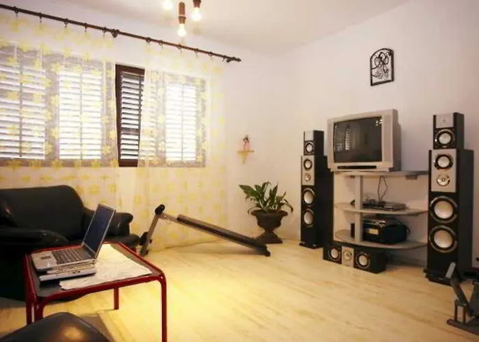 Hostel Dragan's Den Korčula